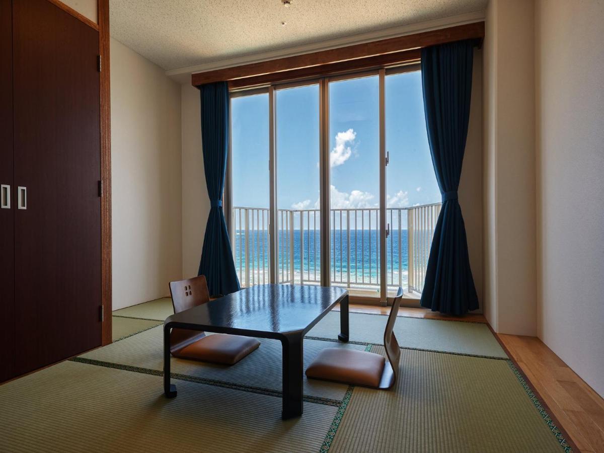 Hotel Miyuki Beach Onna Buitenkant foto