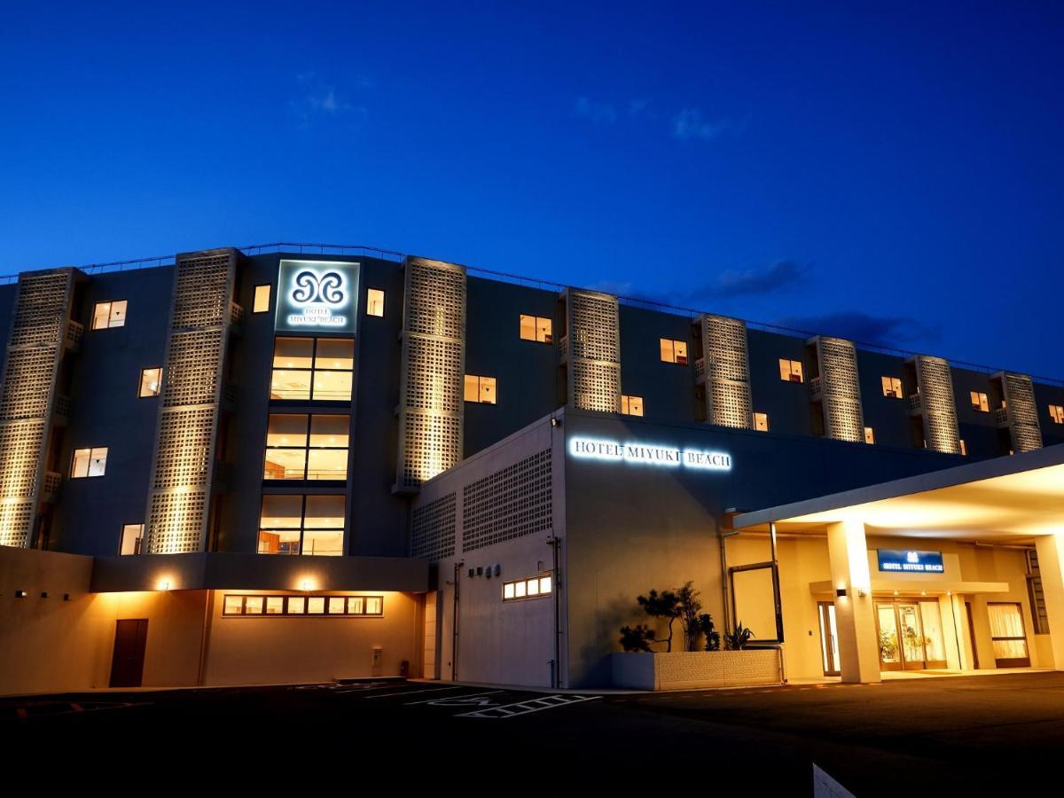 Hotel Miyuki Beach Onna Buitenkant foto