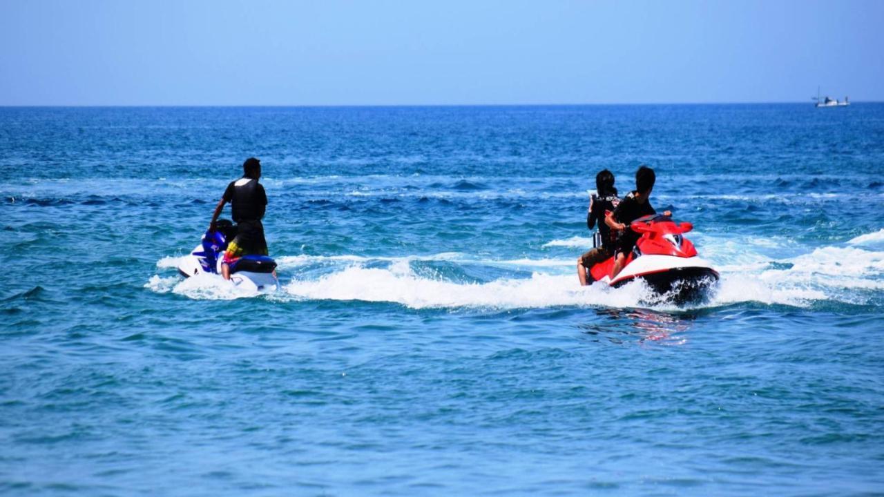 Hotel Miyuki Beach Onna Buitenkant foto