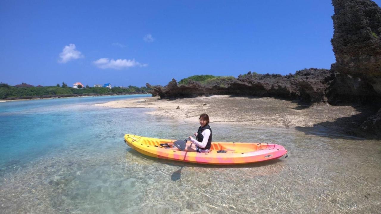 Hotel Miyuki Beach Onna Buitenkant foto