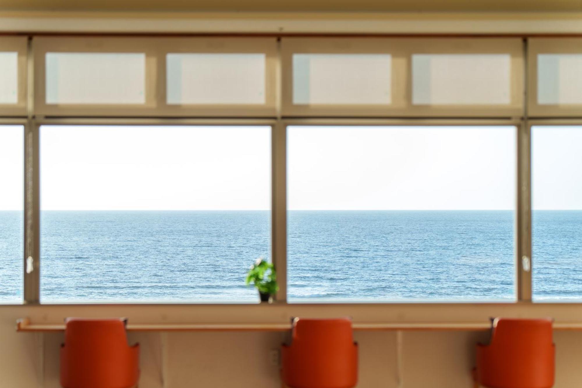 Hotel Miyuki Beach Onna Buitenkant foto